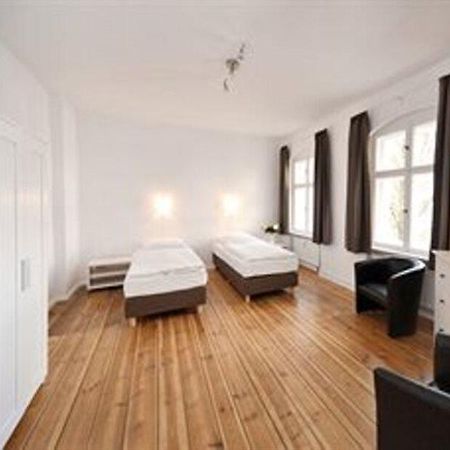 Old Town Apartment Greifswalder Strasse برلين المظهر الخارجي الصورة